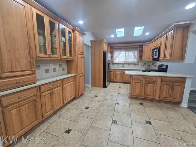 14041 Brougham Drive, Sterling Heights, MI 48312