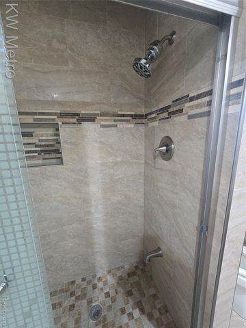 14041 Brougham Drive, Sterling Heights, MI 48312