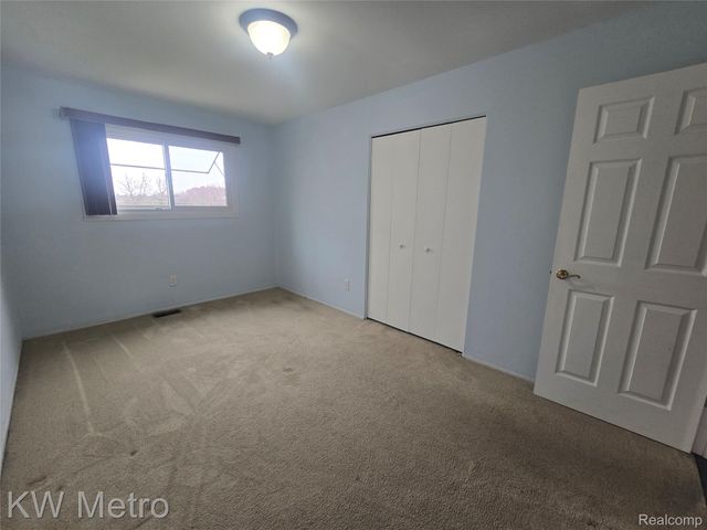 14041 Brougham Drive, Sterling Heights, MI 48312