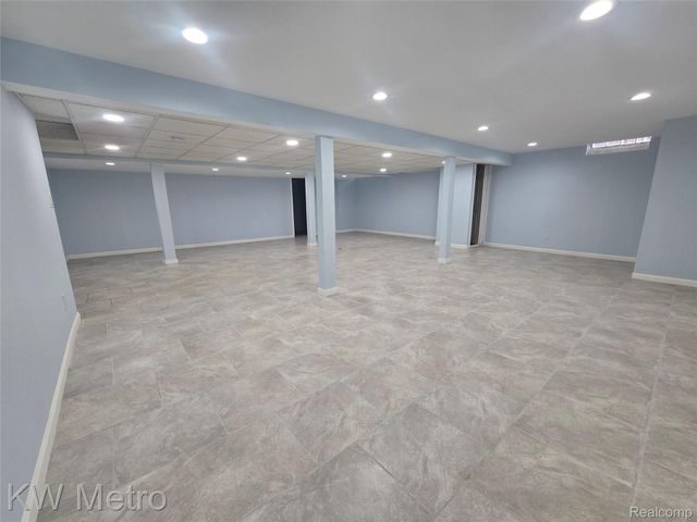 14041 Brougham Drive, Sterling Heights, MI 48312