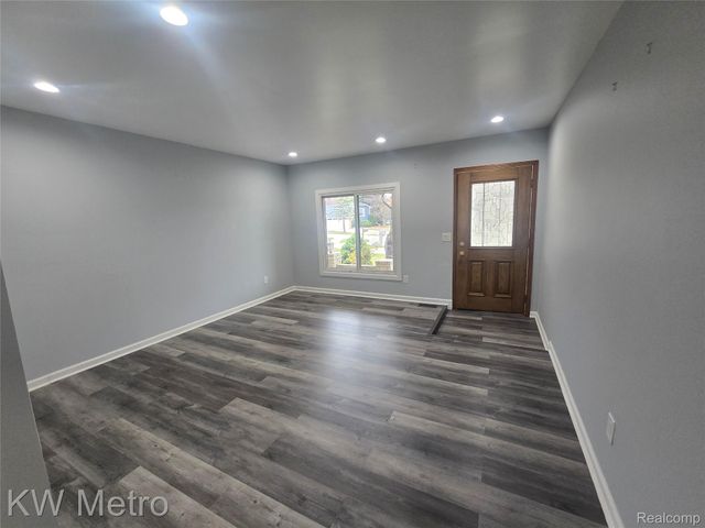 14041 Brougham Drive, Sterling Heights, MI 48312