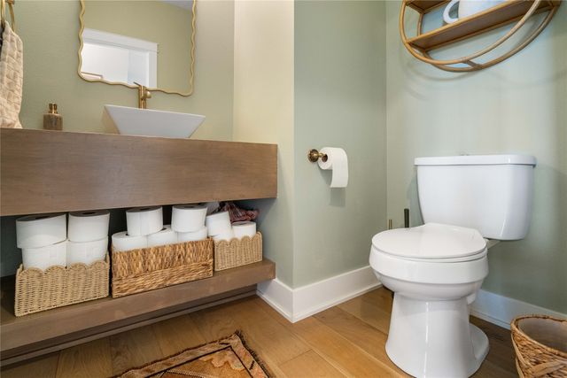 1065 S 100th Street, West Des Moines, IA 50266