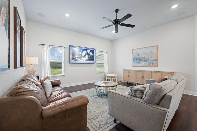 1556 Lizzie Lane, Burleson, TX 76028