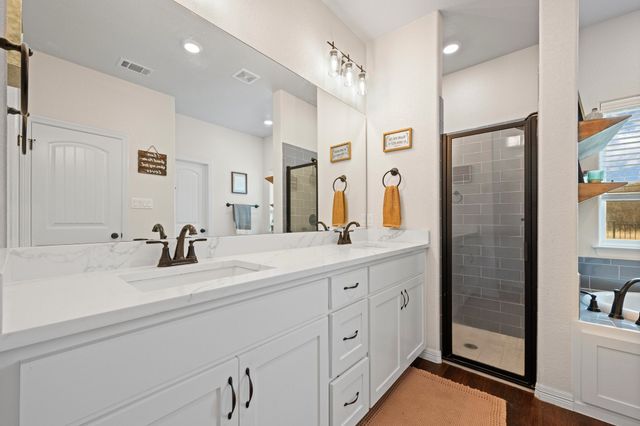 1556 Lizzie Lane, Burleson, TX 76028