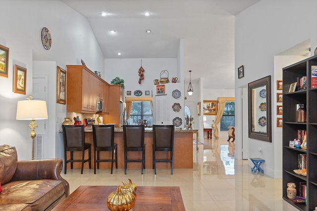761 Greenbriar Avenue, Davie, FL 33325