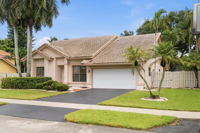 761 Greenbriar Avenue, Davie, FL 33325