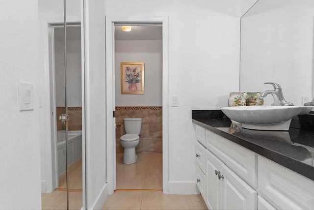 761 Greenbriar Avenue, Davie, FL 33325