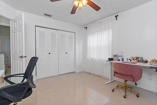 761 Greenbriar Avenue, Davie, FL 33325