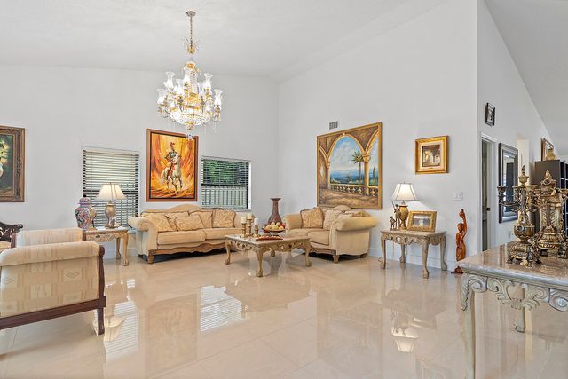 761 Greenbriar Avenue, Davie, FL 33325