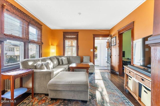 9 Corthell Street, Colonie, NY 12205