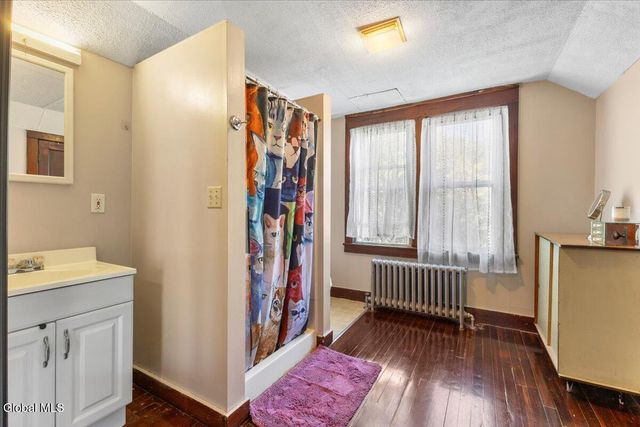 9 Corthell Street, Colonie, NY 12205