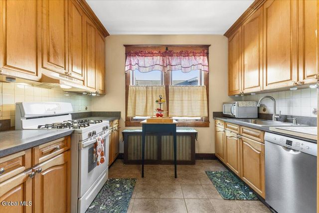 9 Corthell Street, Colonie, NY 12205