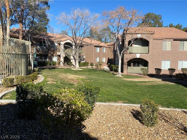 7720 SECRET SHORE Drive 106, Las Vegas, NV 89128