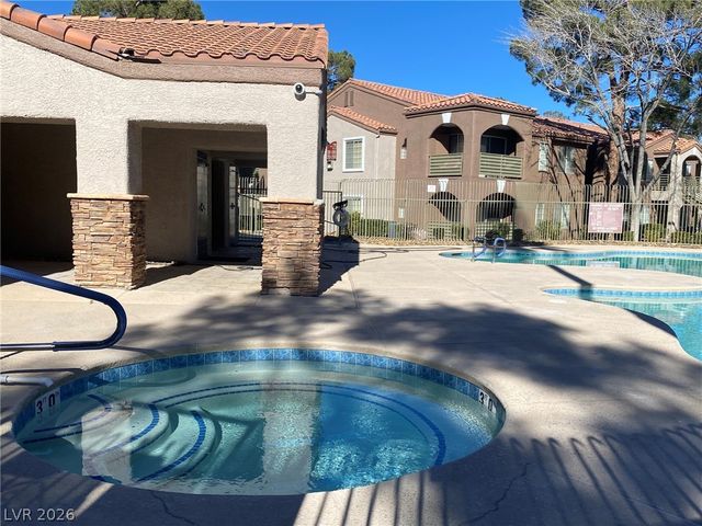 7720 SECRET SHORE Drive 106, Las Vegas, NV 89128