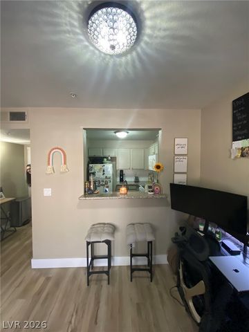 7720 SECRET SHORE Drive 106, Las Vegas, NV 89128