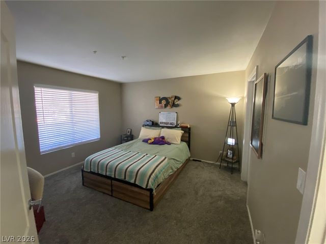 7720 SECRET SHORE Drive 106, Las Vegas, NV 89128