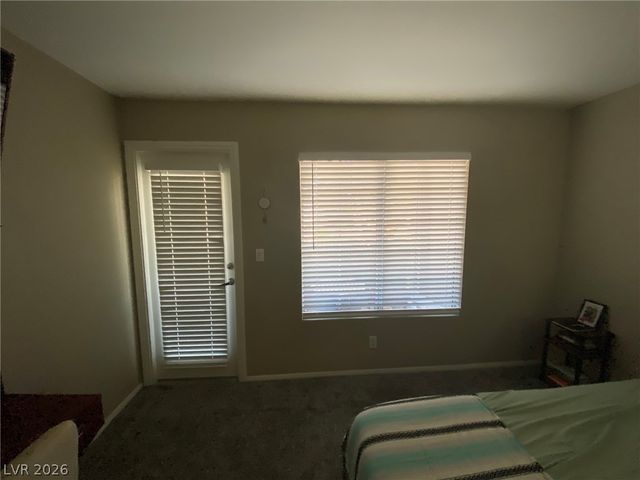 7720 SECRET SHORE Drive 106, Las Vegas, NV 89128
