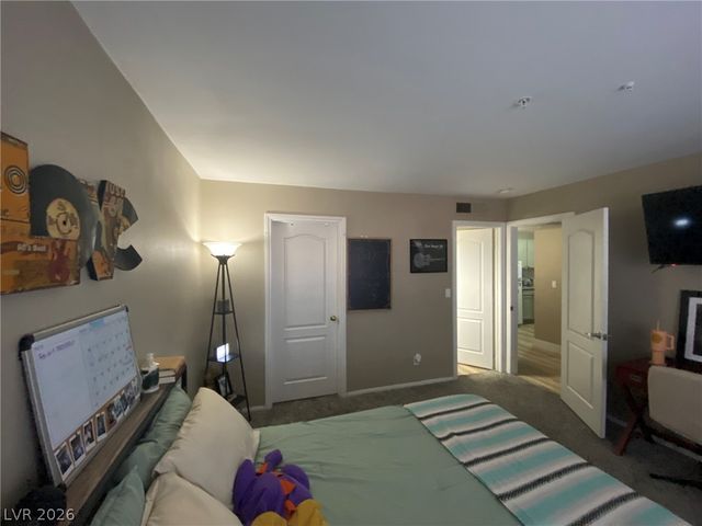 7720 SECRET SHORE Drive 106, Las Vegas, NV 89128