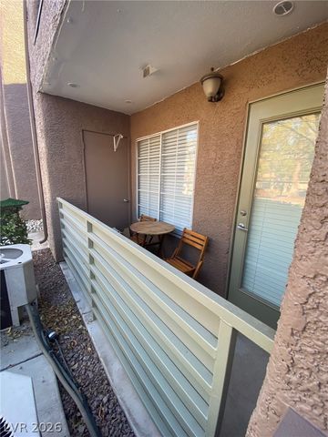 7720 SECRET SHORE Drive 106, Las Vegas, NV 89128