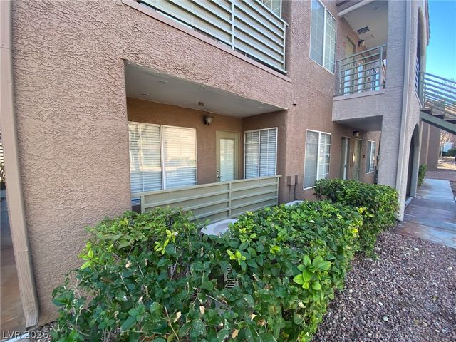7720 SECRET SHORE Drive 106, Las Vegas, NV 89128
