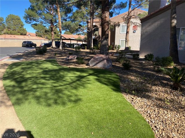 7720 SECRET SHORE Drive 106, Las Vegas, NV 89128