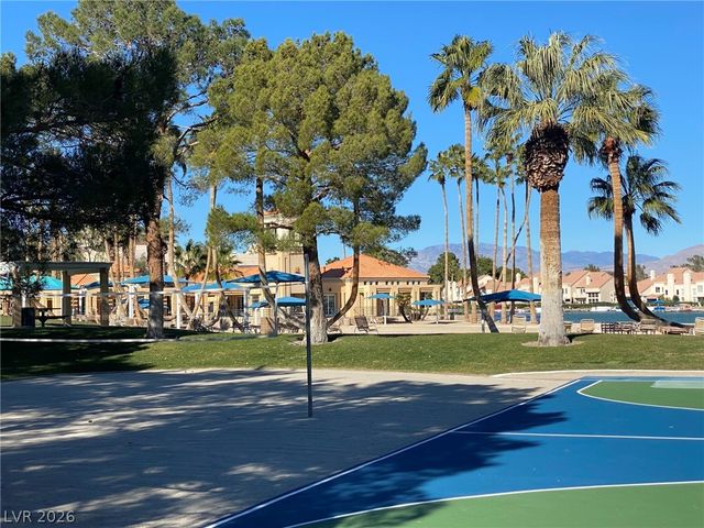 7720 SECRET SHORE Drive 106, Las Vegas, NV 89128