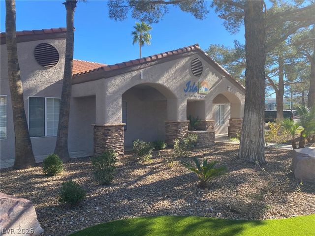 7720 SECRET SHORE Drive 106, Las Vegas, NV 89128
