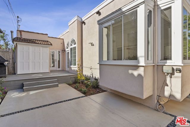 2128 Camden Avenue, Los Angeles, CA 90025