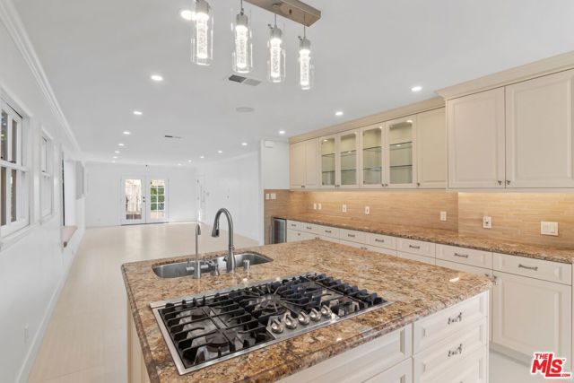 2128 Camden Avenue, Los Angeles, CA 90025