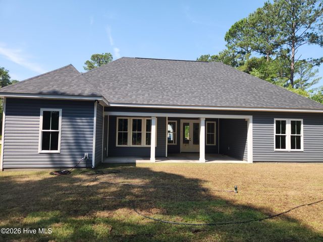 628 Boundary Loop Road NW, Calabash, NC 28467