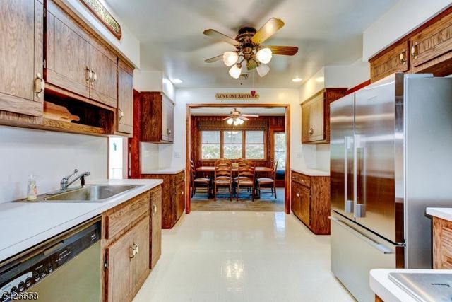 35 Payson Rd, Pequannock Twp., NJ 07440