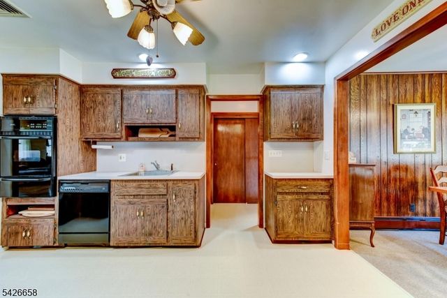 35 Payson Rd, Pequannock Twp., NJ 07440