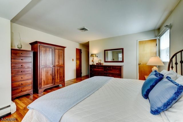 35 Payson Rd, Pequannock Twp., NJ 07440