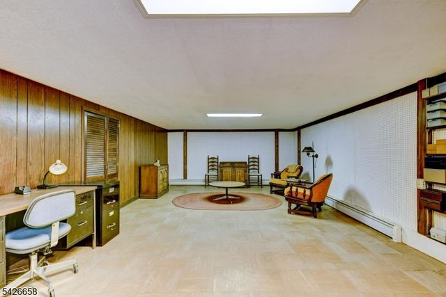 35 Payson Rd, Pequannock Twp., NJ 07440