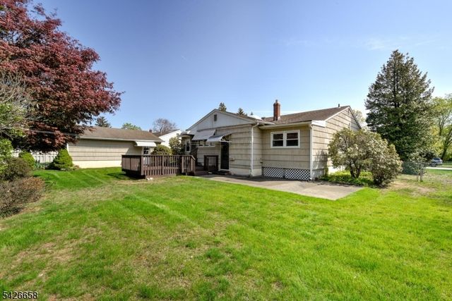 35 Payson Rd, Pequannock Twp., NJ 07440