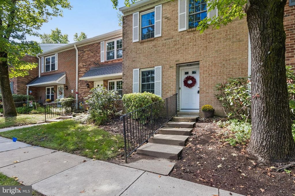 32 MAGNOLIA CT, LAWRENCE TOWNSHIP, NJ 08648 — photo 2