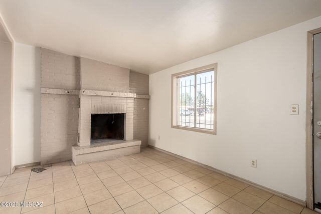 4126 E Valentine Street, Tucson, AZ 85711