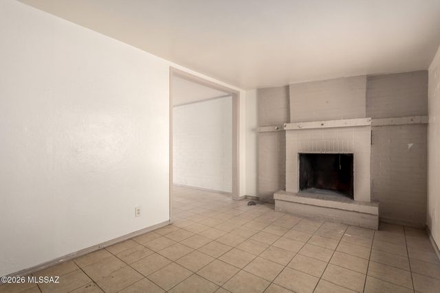 4126 E Valentine Street, Tucson, AZ 85711