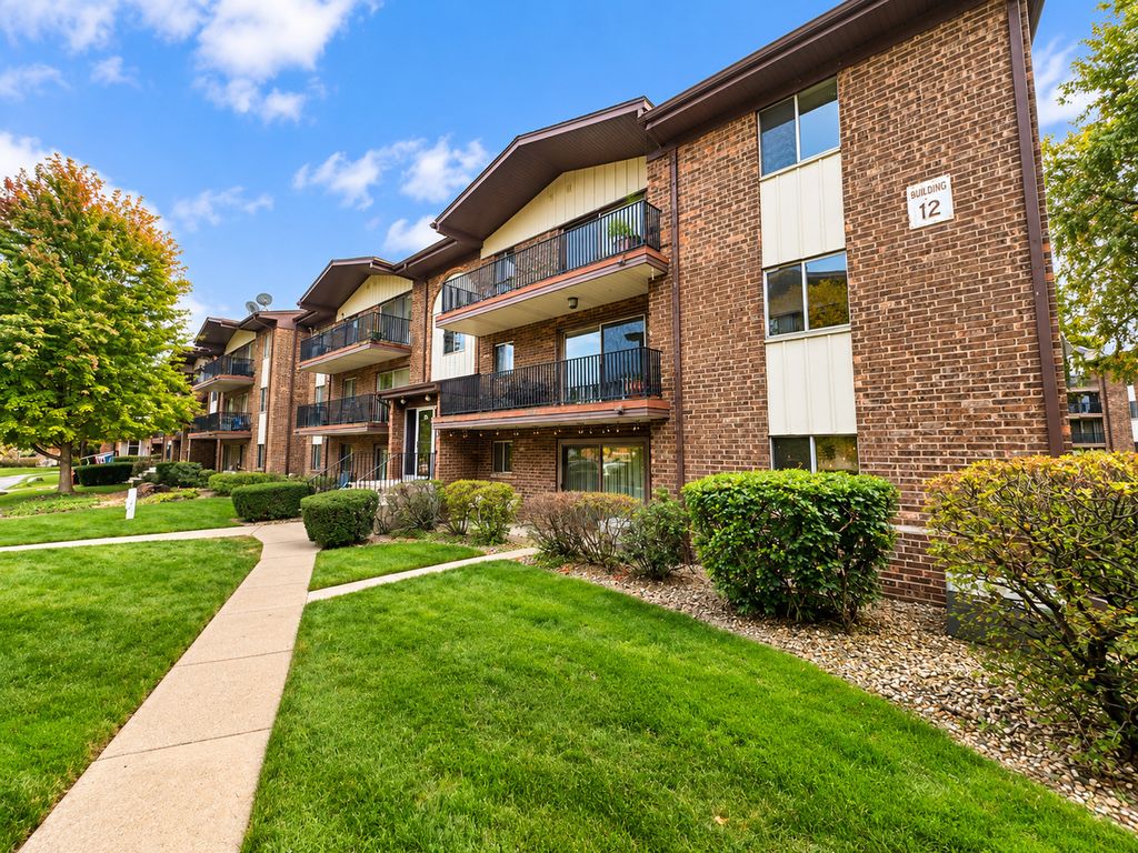 5237 James Lane 1221, Crestwood, IL 60418 — photo 2