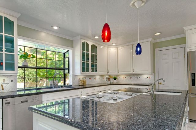 7790 Lost View Road, San Jose, CA 95120