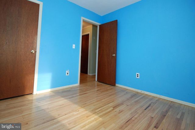 4 S LINDEN LN S, Plainsboro, NJ 08536