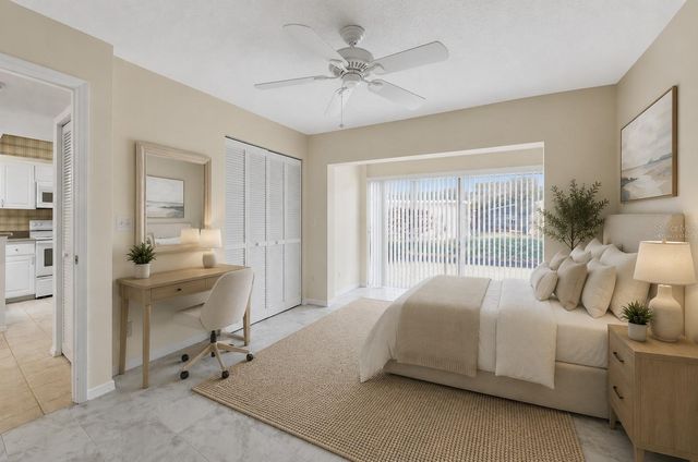 421 CERROMAR TERRACE 370, Venice, FL 34293