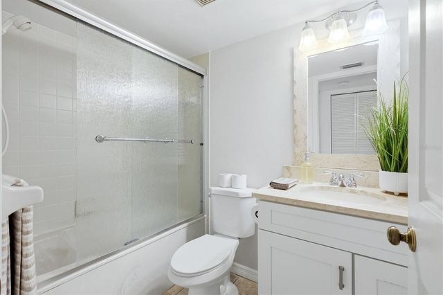 421 CERROMAR TERRACE 370, Venice, FL 34293