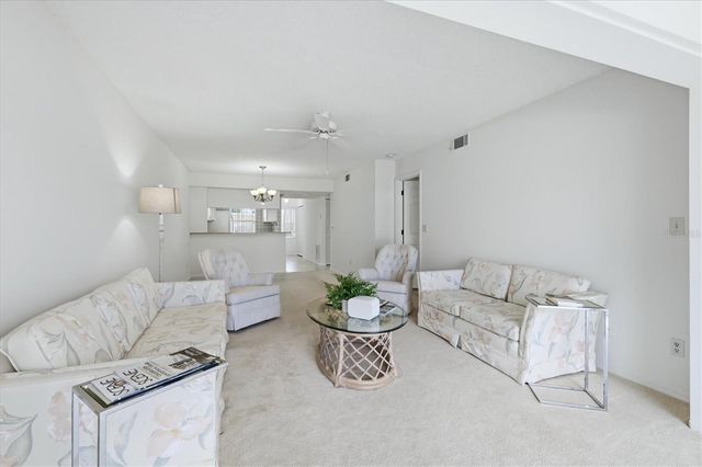 421 CERROMAR TERRACE 370, Venice, FL 34293
