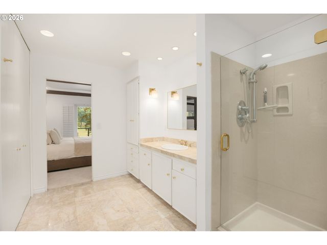 4480 Nw MALHUER Ave, Portland, OR 97229