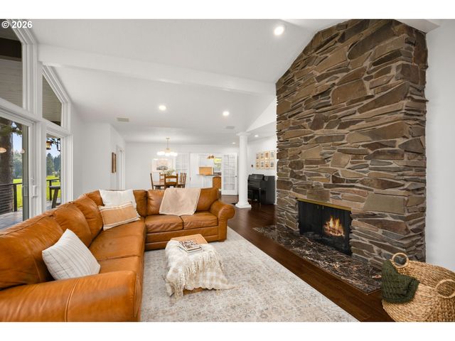 4480 Nw MALHUER Ave, Portland, OR 97229