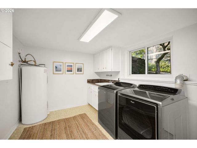 4480 Nw MALHUER Ave, Portland, OR 97229