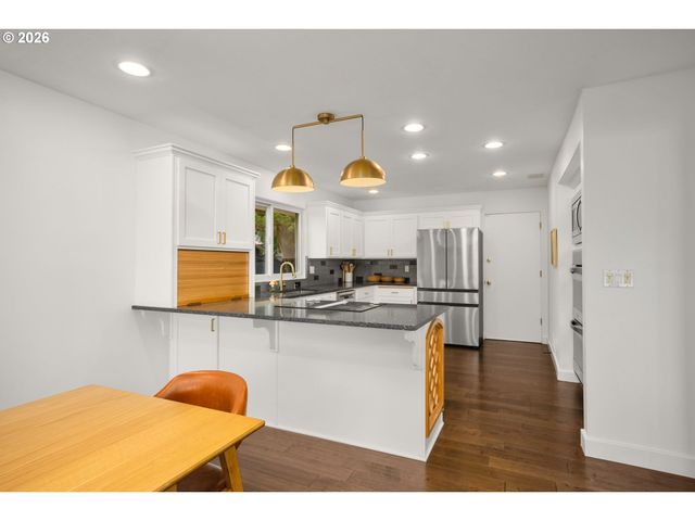 4480 Nw MALHUER Ave, Portland, OR 97229