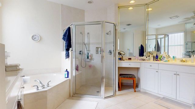 10072 Armani Drive, Boynton Beach, FL 33437