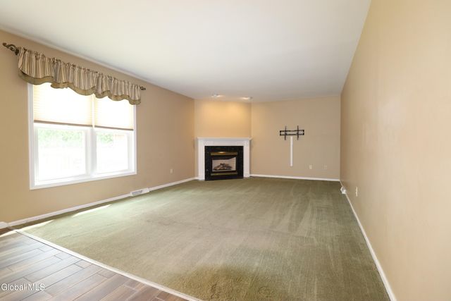 6967 Suzanne Court, Guilderland, NY 12303